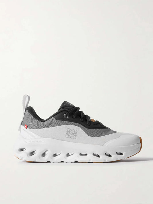 On Cloud × Loewe — Cloudtilt Gris Blanc